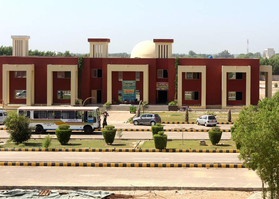 Benazir Bhutto Medical University, Larkana